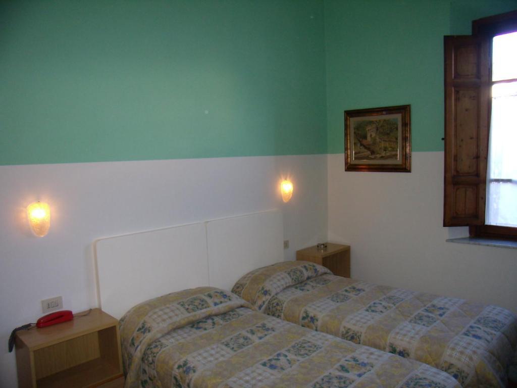 Hotel Savoia E Campana Montecatini Terme Rom bilde