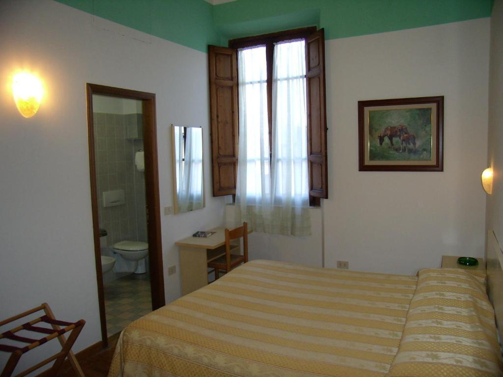 Hotel Savoia E Campana Montecatini Terme Rom bilde